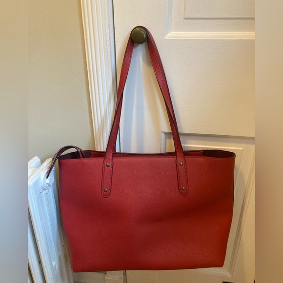 Coach Red pebbled Central Tote With Zip E1922-69424 - Picture 3 of 8
